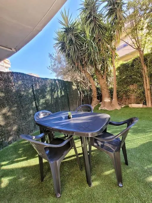 Apartment Parking Prive + Jardin + Clim Proche Plage & Resto Cagnes-sur-Mer